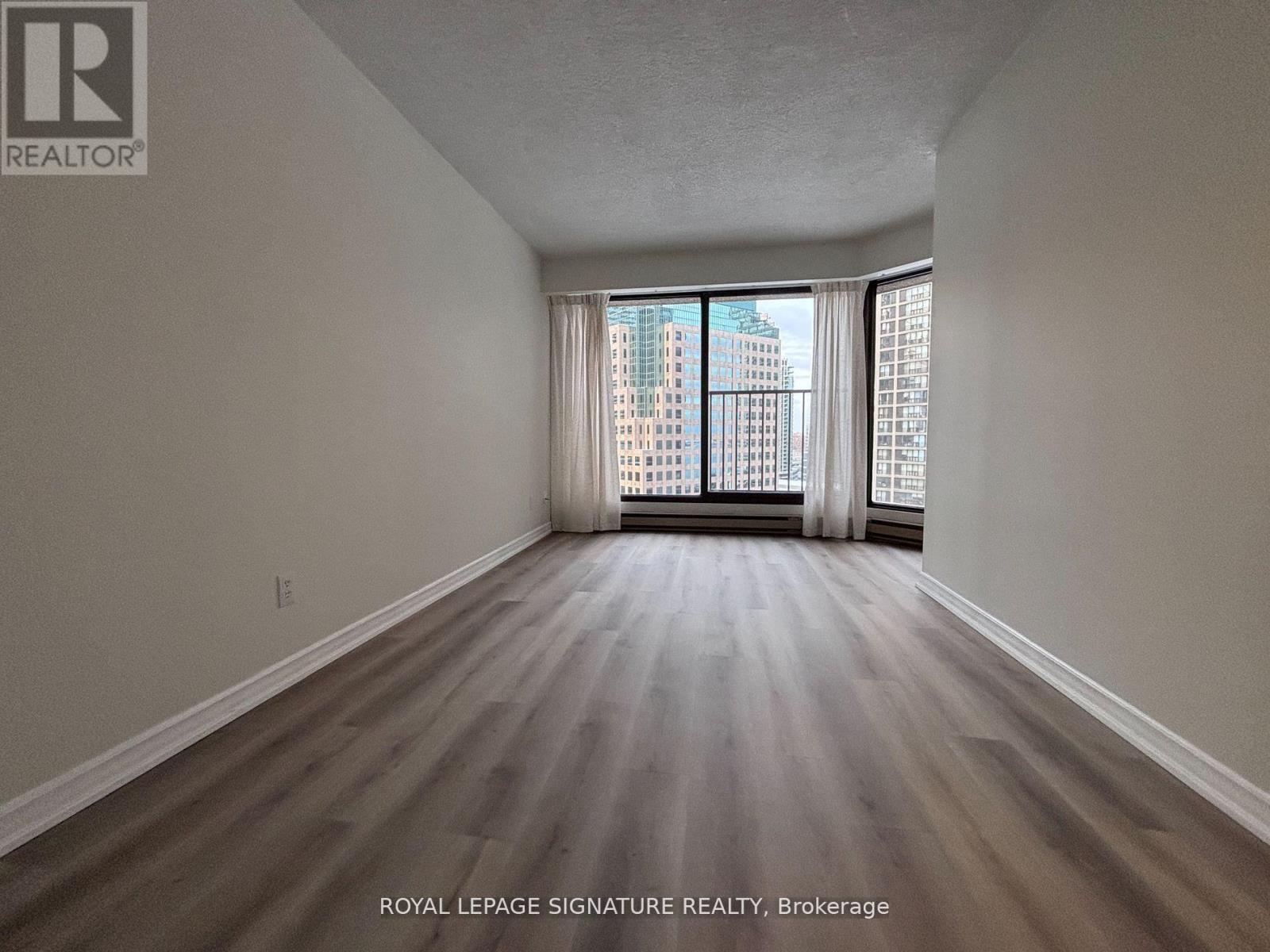 1409 - 65 Harbour Square, Toronto, Ontario  M5J 2L4 - Photo 15 - C13503724