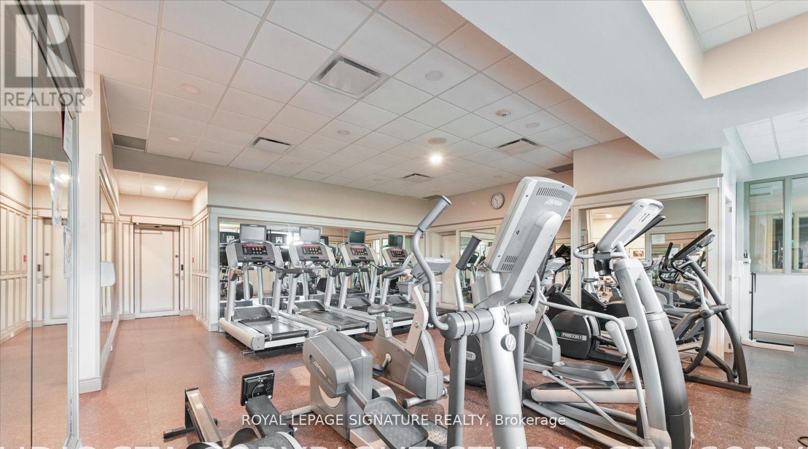1409 - 65 Harbour Square, Toronto, Ontario  M5J 2L4 - Photo 23 - C13503724