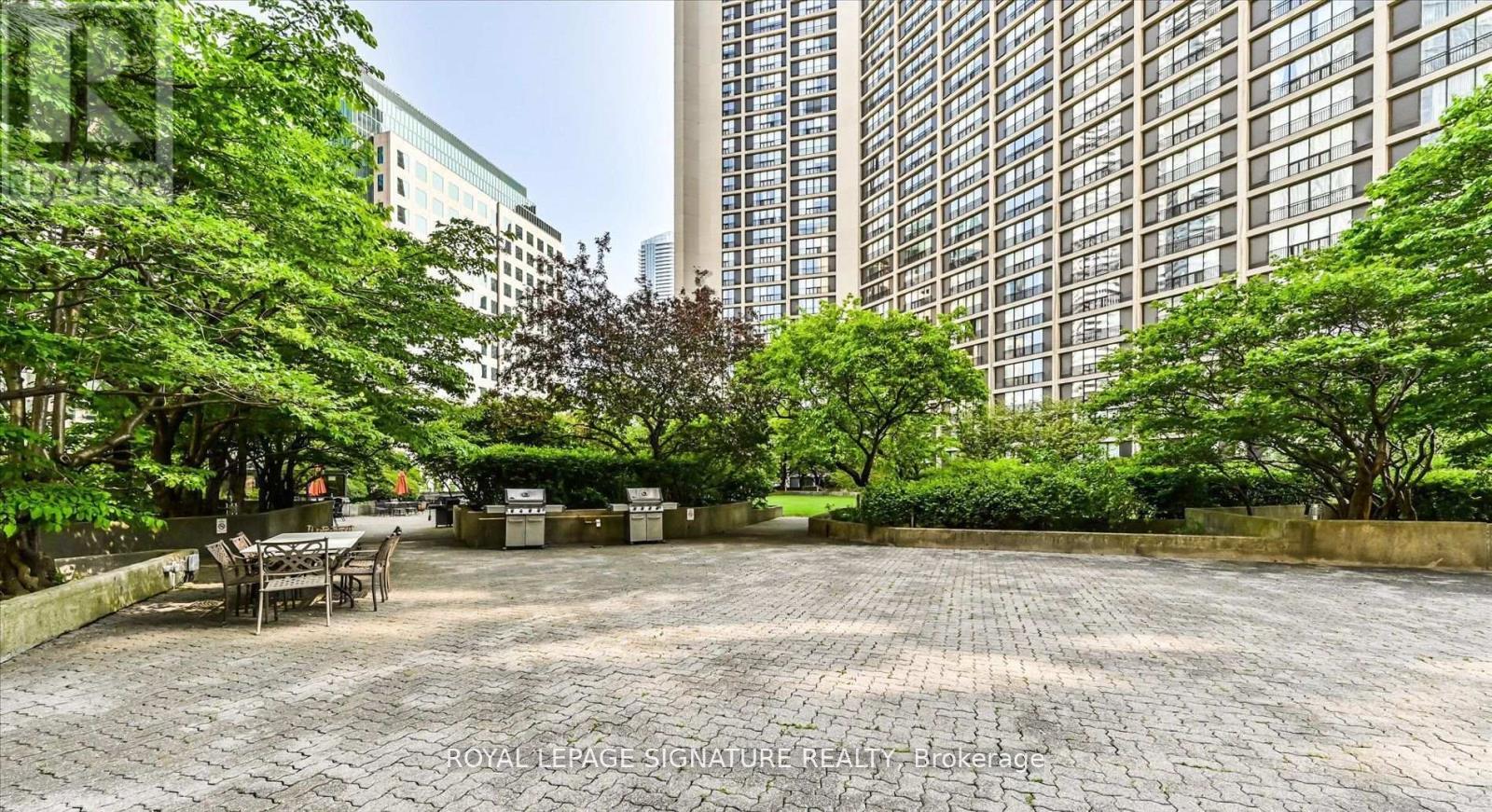 1409 - 65 Harbour Square, Toronto, Ontario  M5J 2L4 - Photo 26 - C13503724