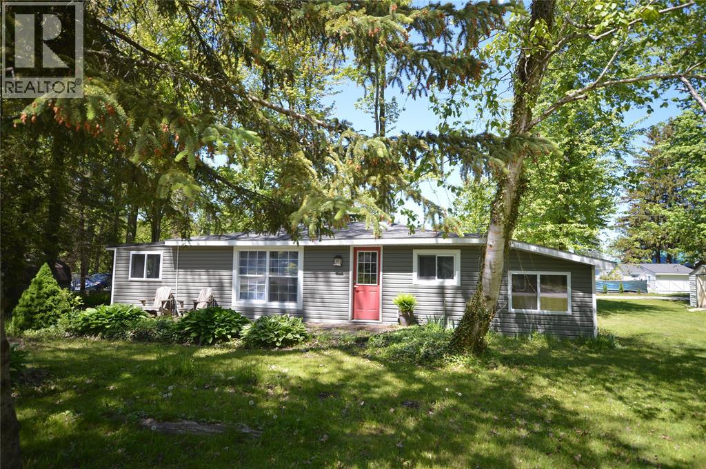 6208 LONDON ROAD Lambton Shores Ontario Canada N0N1J1 2