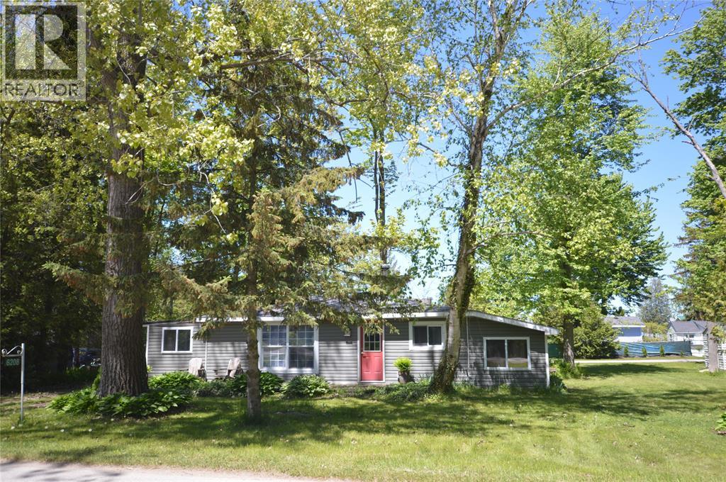 6208 LONDON ROAD Lambton Shores Ontario Canada N0N1J1 3