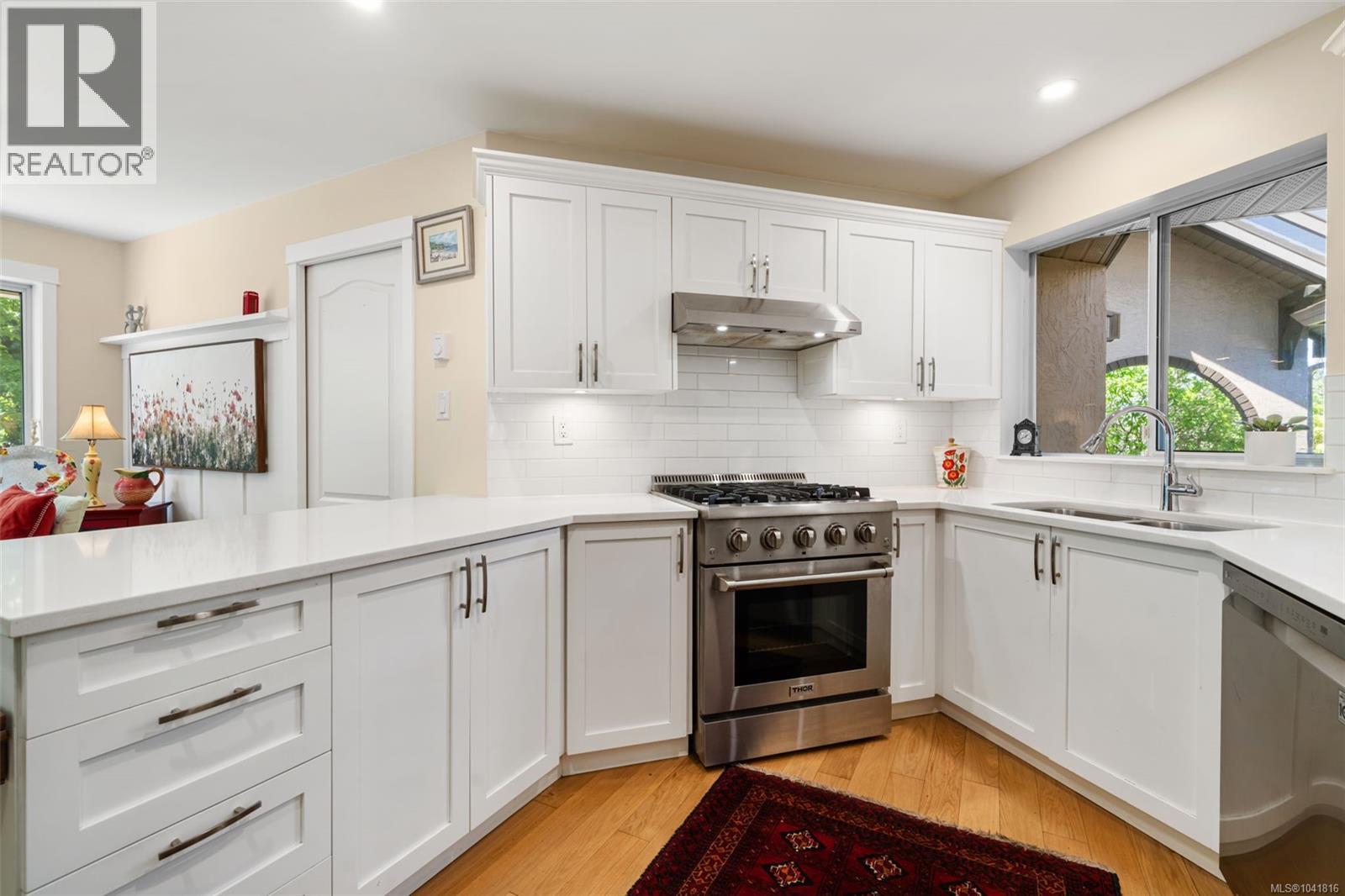 697 Pine Ridge Dr, Cobble Hill, British Columbia  V0R 1L1 - Photo 6 - 1041816