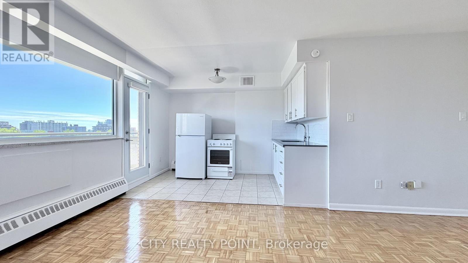 903 - 276 St George Street, Toronto, Ontario  M5R 2P6 - Photo 3 - C13247802