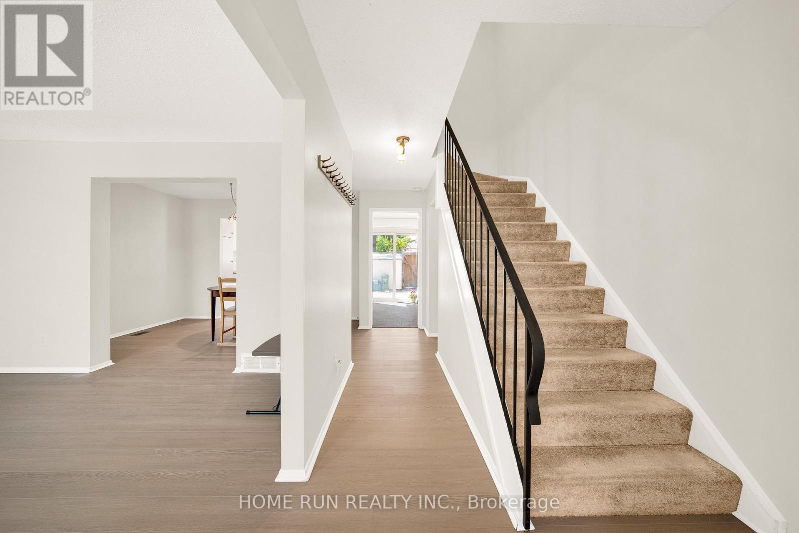 4 - 2111 Montreal Road, Ottawa, Ontario  K1J 8M8 - Photo 3 - X13503740