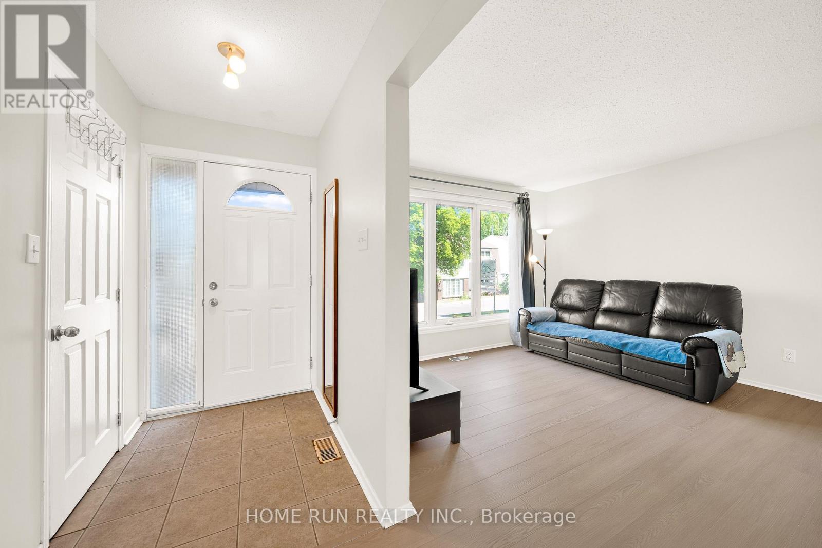 4 - 2111 Montreal Road, Ottawa, Ontario  K1J 8M8 - Photo 4 - X13503740
