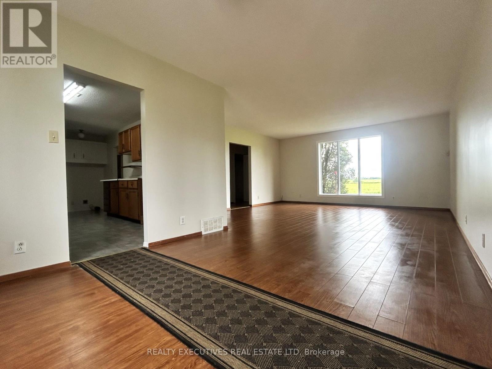 11478 Van Camp Road, North Dundas, Ontario K0C 2K0 - Photo 5 - X13503746