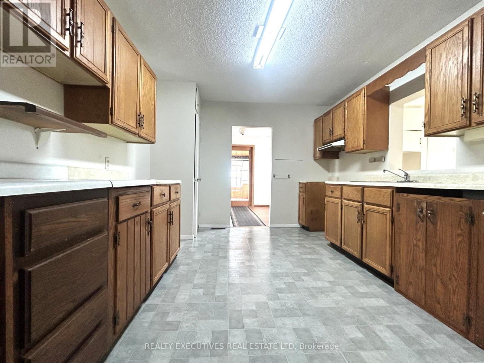 11478 Van Camp Road, North Dundas, Ontario  K0C 2K0 - Photo 9 - X13503746