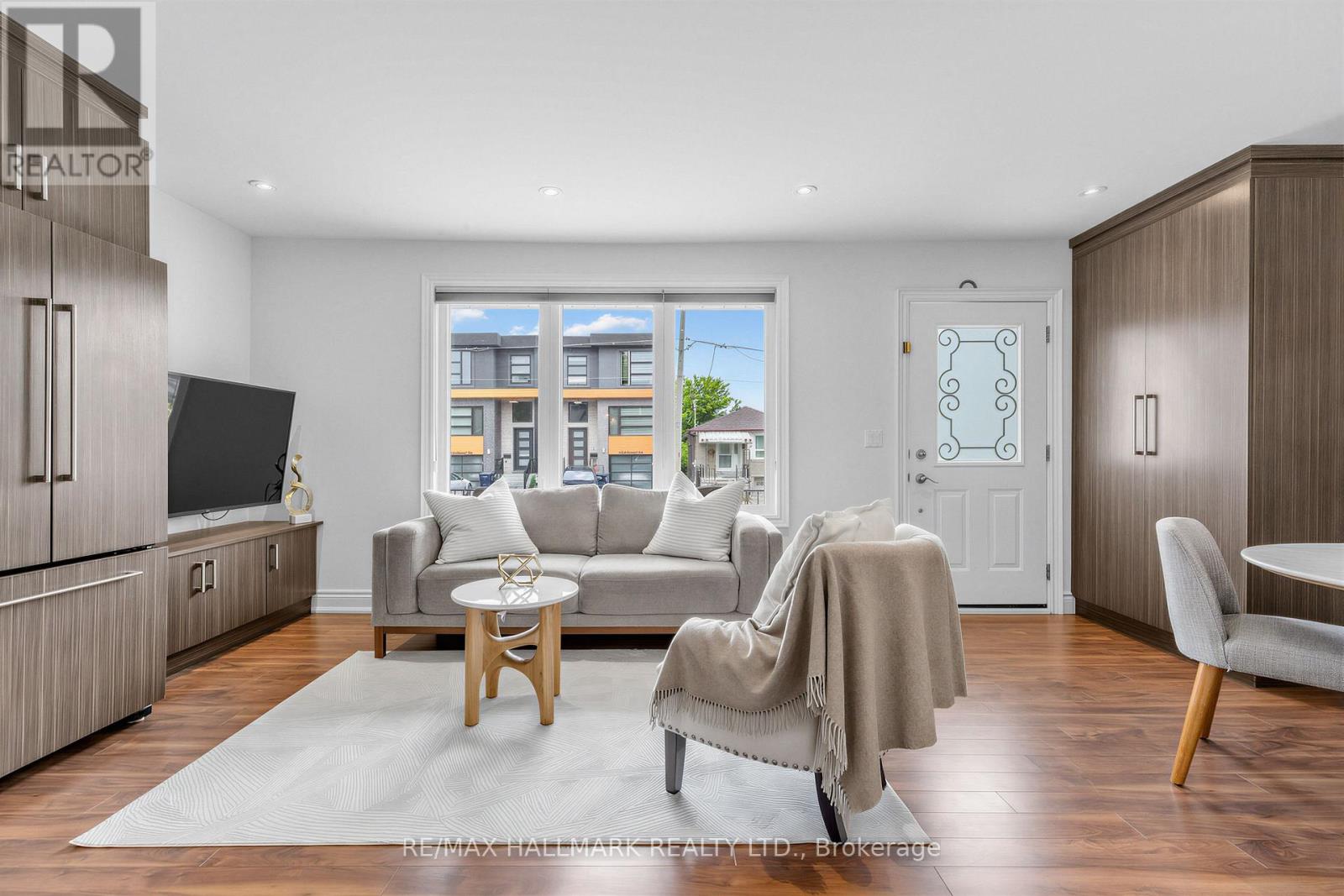 66 Holmstead Avenue, Toronto, Ontario  M4B 1T2 - Photo 10 - E13503124