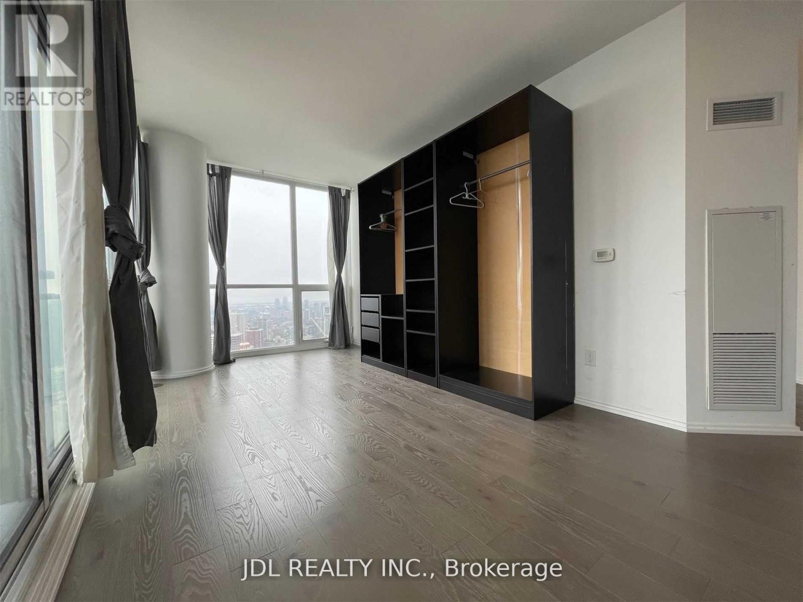4512 - 45 Charles Street E, Toronto, Ontario  M4Y 1S2 - Photo 4 - C13503778