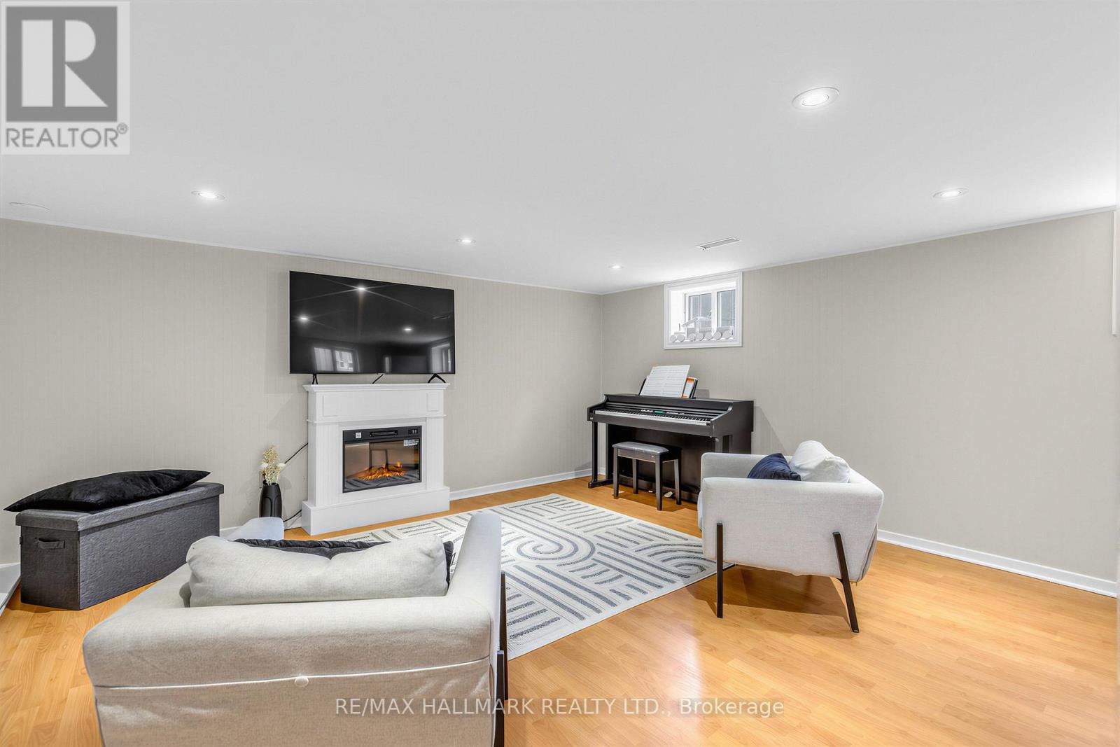 66 Holmstead Avenue, Toronto, Ontario  M4B 1T2 - Photo 18 - E13503124
