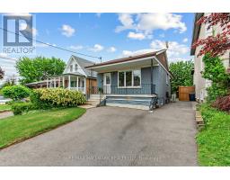 66 HOLMSTEAD AVENUE, Toronto, Ontario