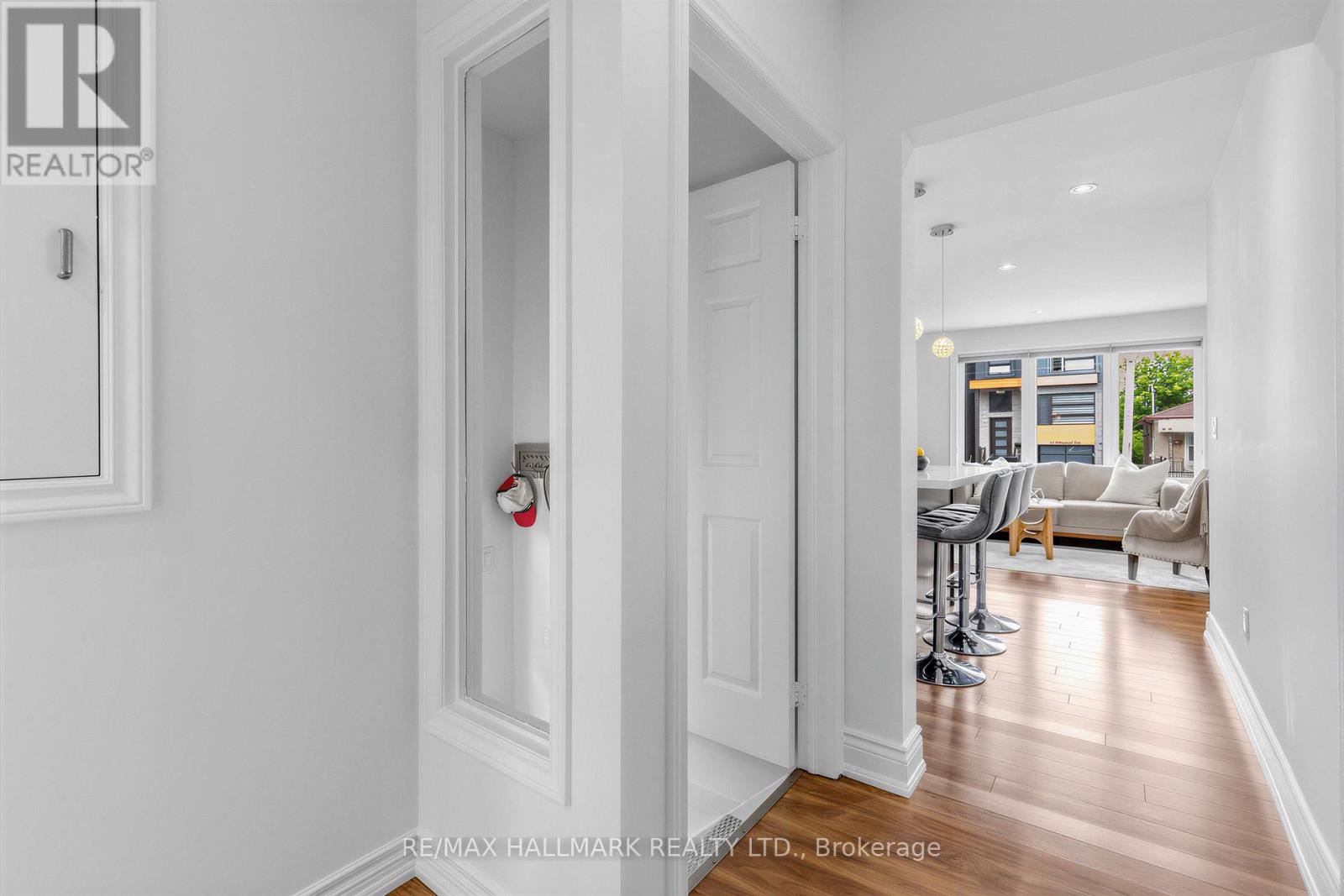 66 Holmstead Avenue, Toronto, Ontario  M4B 1T2 - Photo 17 - E13503124