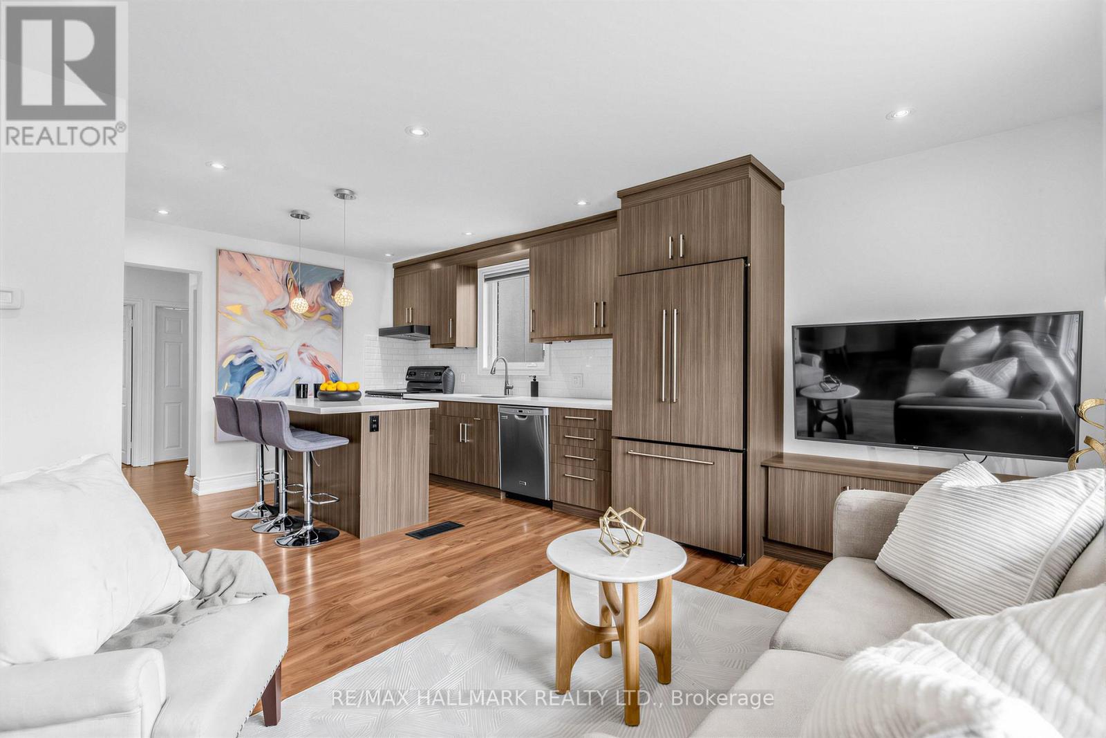 66 Holmstead Avenue, Toronto, Ontario  M4B 1T2 - Photo 7 - E13503124