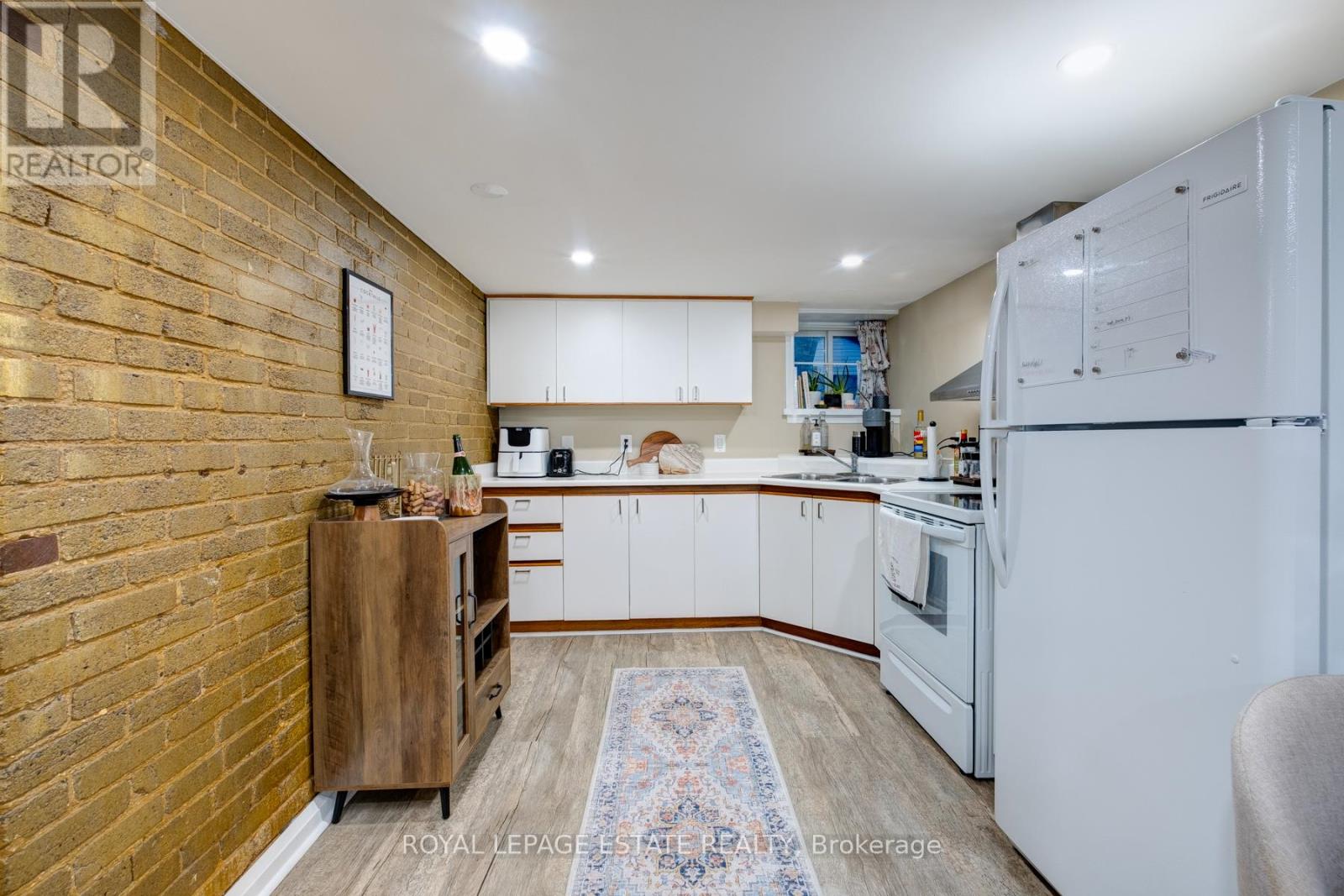 Bsmt - 34 Lockwood Road, Toronto, Ontario  M4L 3M8 - Photo 9 - E13503792