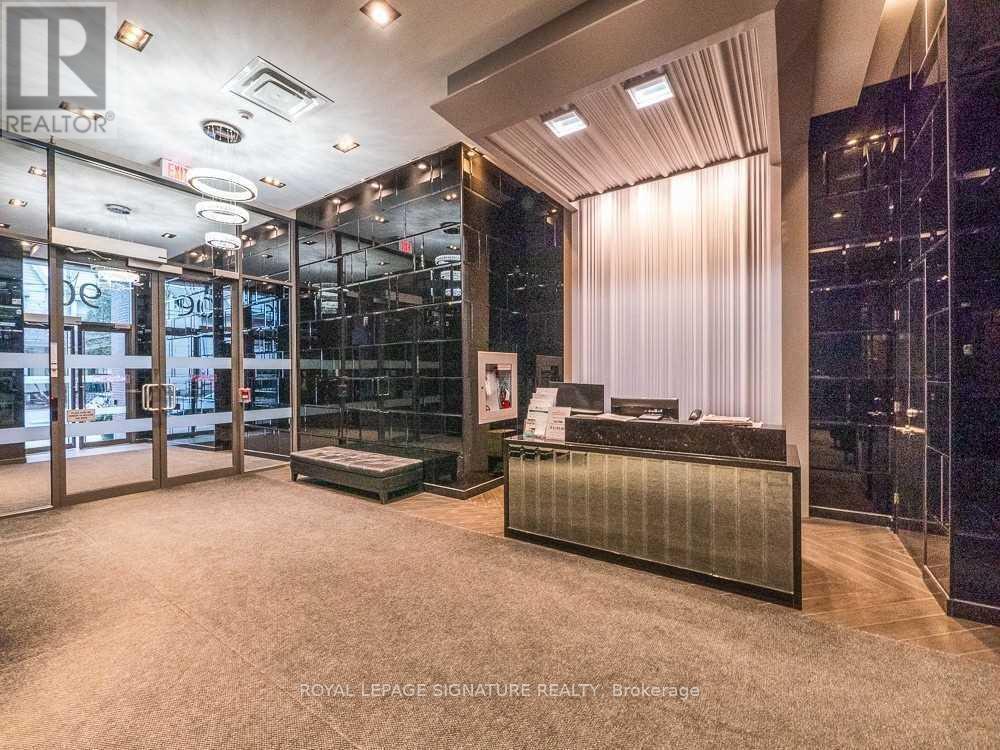 801 - 90 Broadview Avenue, Toronto, Ontario  M4M 0A7 - Photo 3 - E13503796