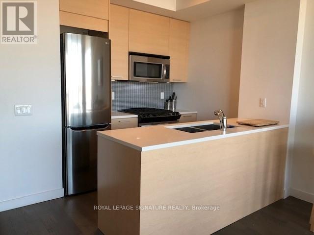 801 - 90 Broadview Avenue, Toronto, Ontario  M4M 0A7 - Photo 9 - E13503796