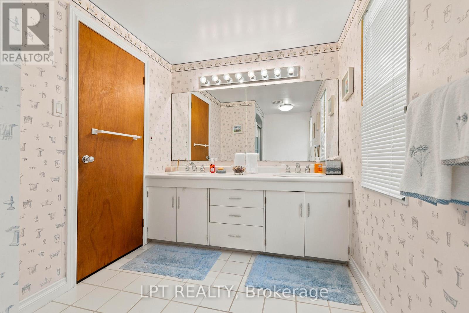 678 Lake Drive E, Georgina, Ontario  L0E 1S0 - Photo 36 - N13503762