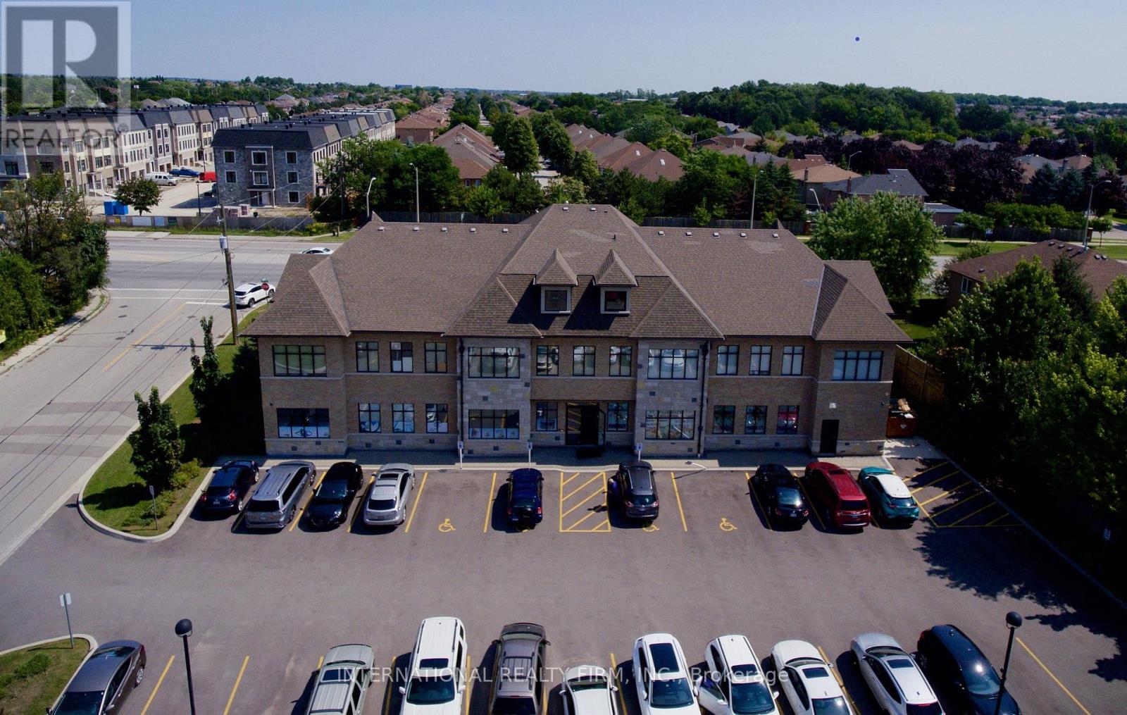 301 - 9160 Bayview Avenue, Richmond Hill, Ontario  L4B 0E6 - Photo 2 - N13503830