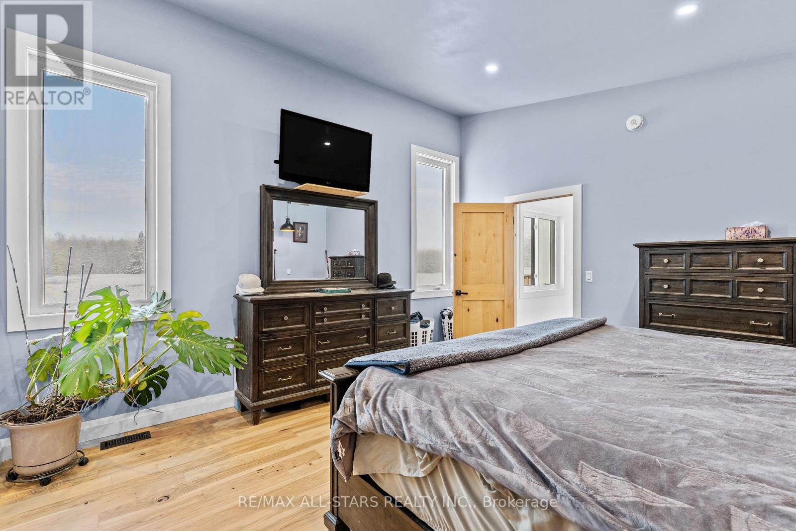 1062 Northline Road, Kawartha Lakes, Ontario  K0M 1N0 - Photo 21 - X12888512