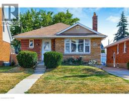 960 DUNSMURE Road Unit# Main, Hamilton, Ontario