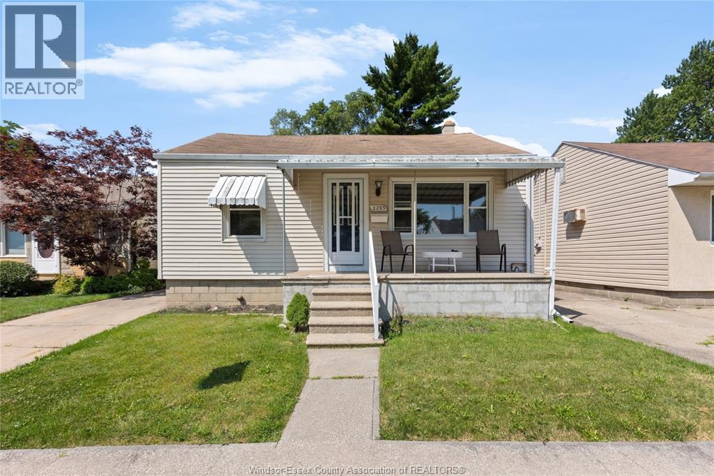 2293 MARENTETTE, Windsor, Ontario