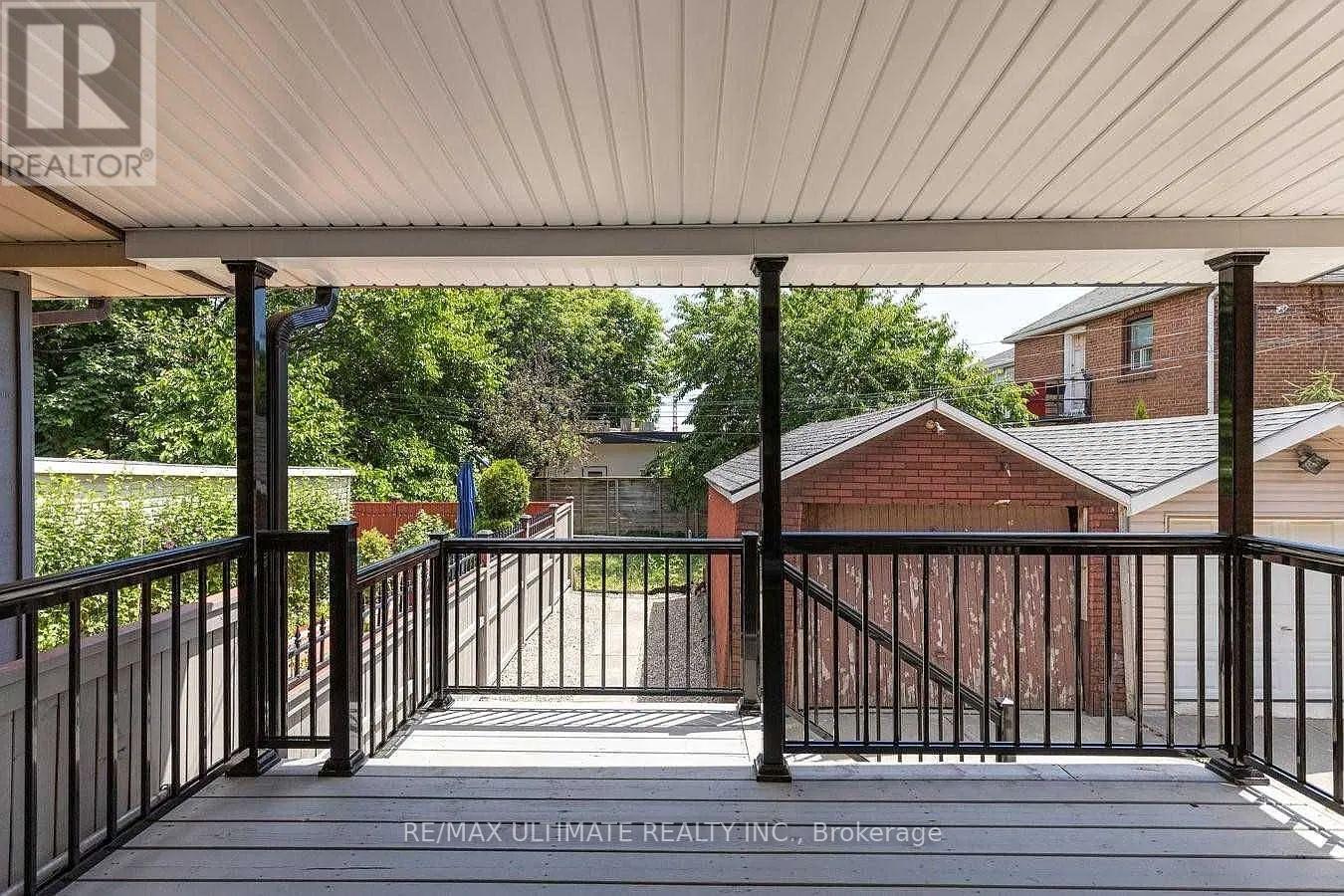Main & 2nd Flr - 41 Bowie Avenue, Toronto, Ontario  M6E 2P2 - Photo 10 - W13503730