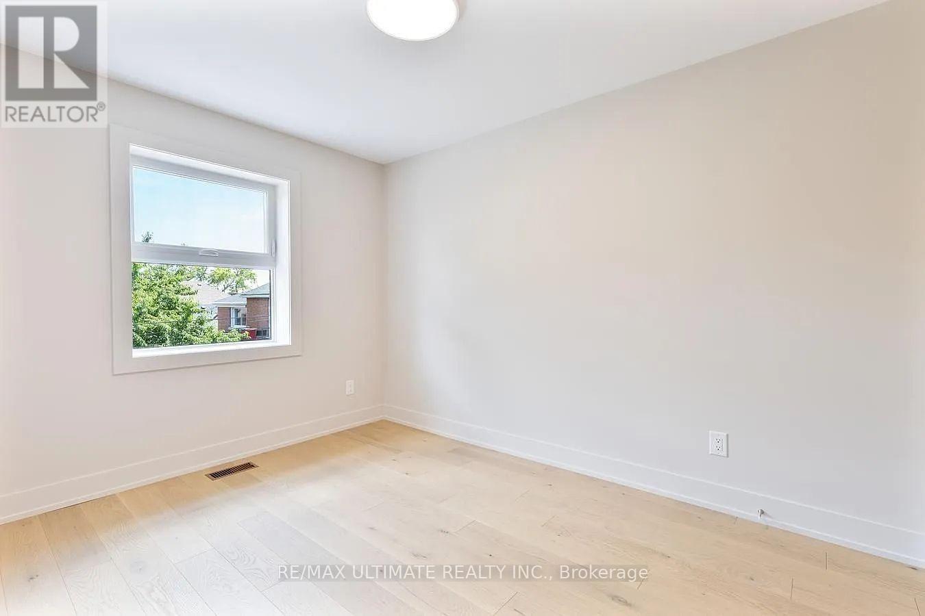 Main & 2nd Flr - 41 Bowie Avenue, Toronto, Ontario  M6E 2P2 - Photo 6 - W13503730