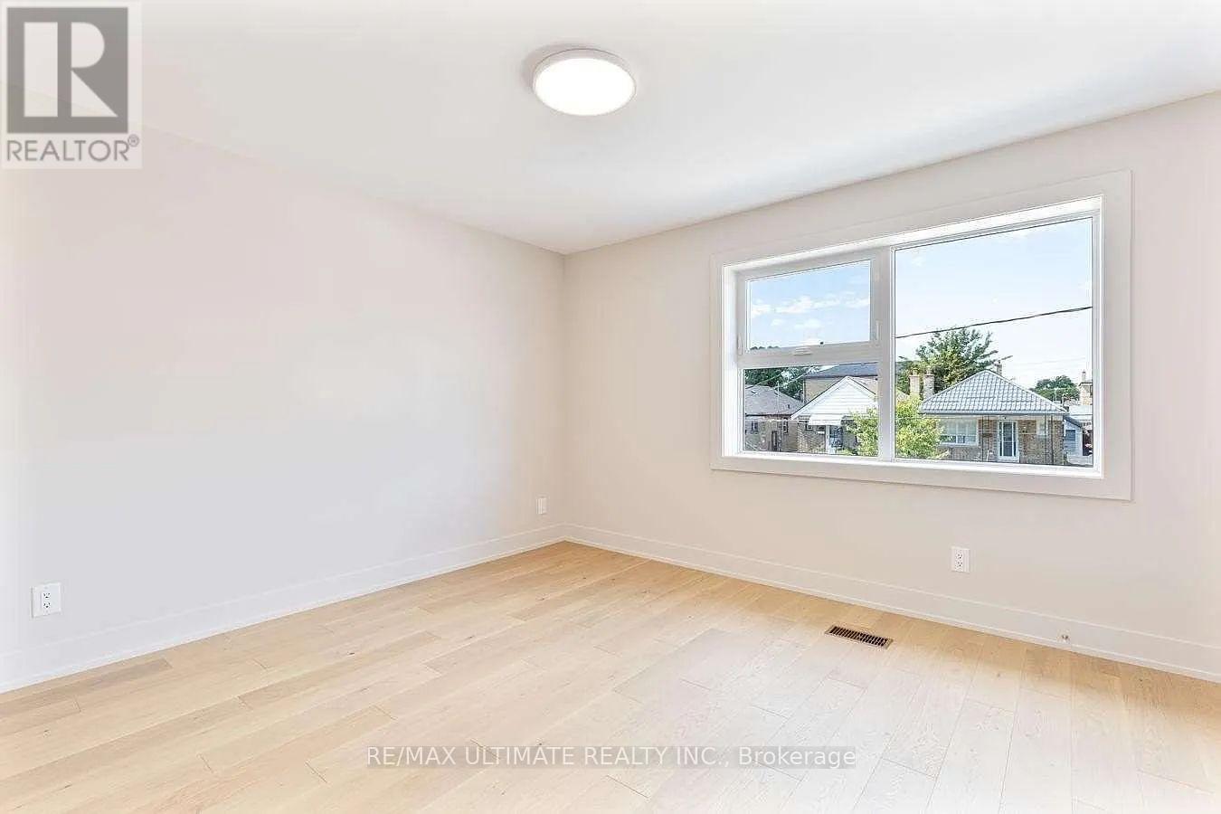 Main & 2nd Flr - 41 Bowie Avenue, Toronto, Ontario  M6E 2P2 - Photo 7 - W13503730