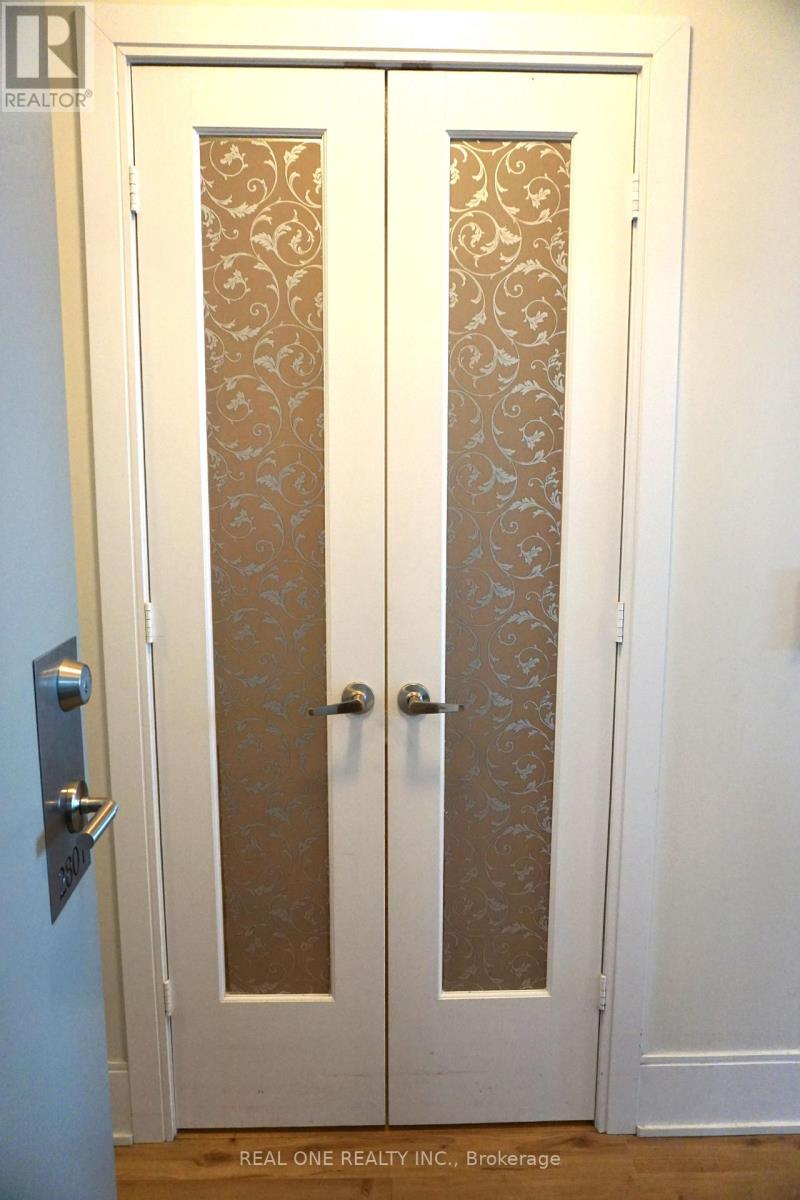 2801 - 330 Burnhamthorpe Road W, Mississauga, Ontario  L5B 0E1 - Photo 12 - W13503758