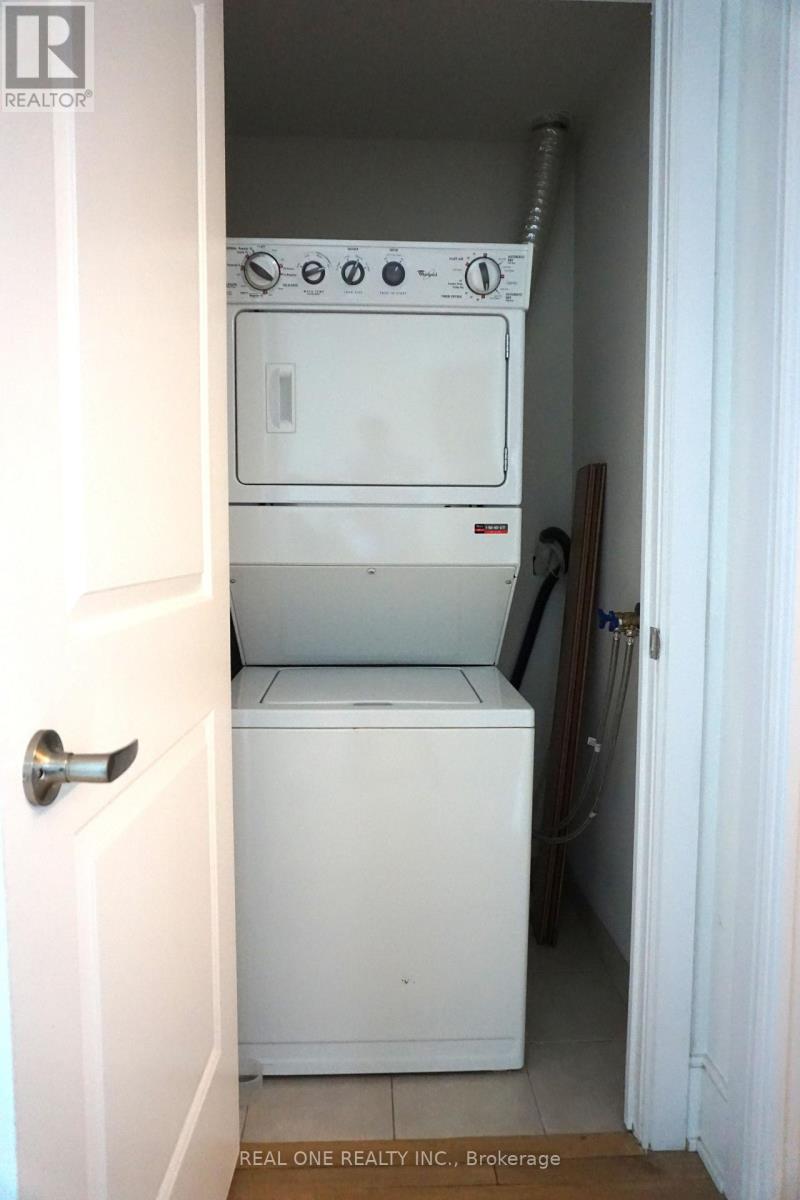 2801 - 330 Burnhamthorpe Road W, Mississauga, Ontario  L5B 0E1 - Photo 14 - W13503758