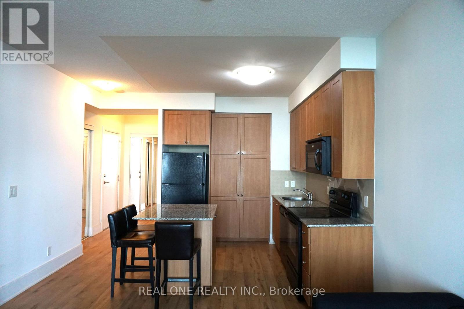 2801 - 330 Burnhamthorpe Road W, Mississauga, Ontario  L5B 0E1 - Photo 7 - W13503758