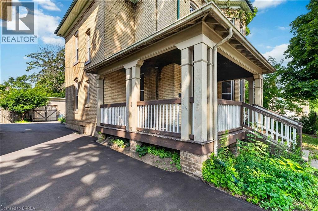 74 Pearl Street, Brantford, Ontario  N3T 3N7 - Photo 2 - 40843581