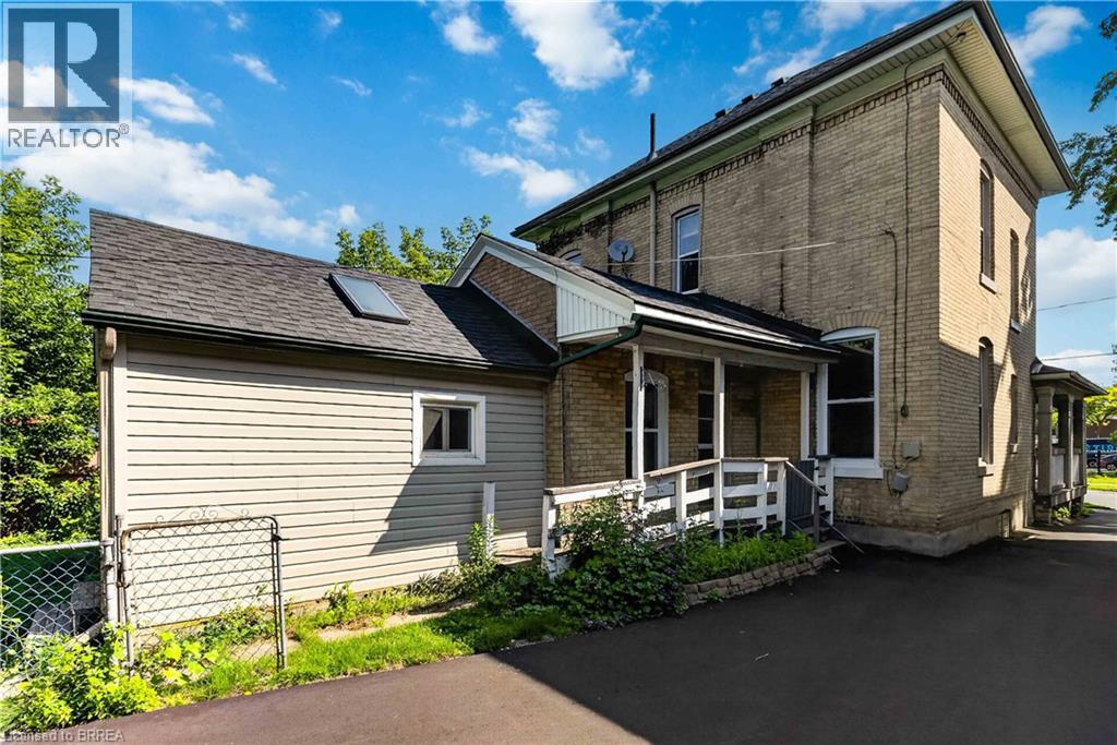 74 Pearl Street, Brantford, Ontario  N3T 3N7 - Photo 4 - 40843581