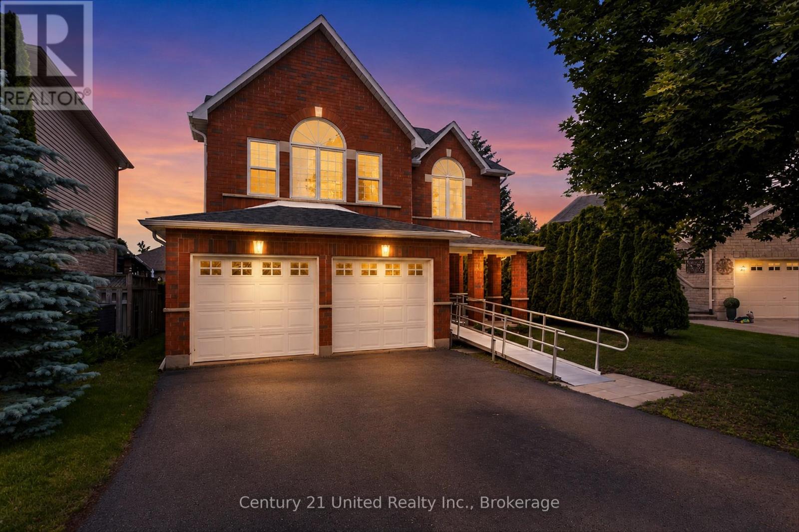 17 MAURO COURT, Peterborough, Ontario