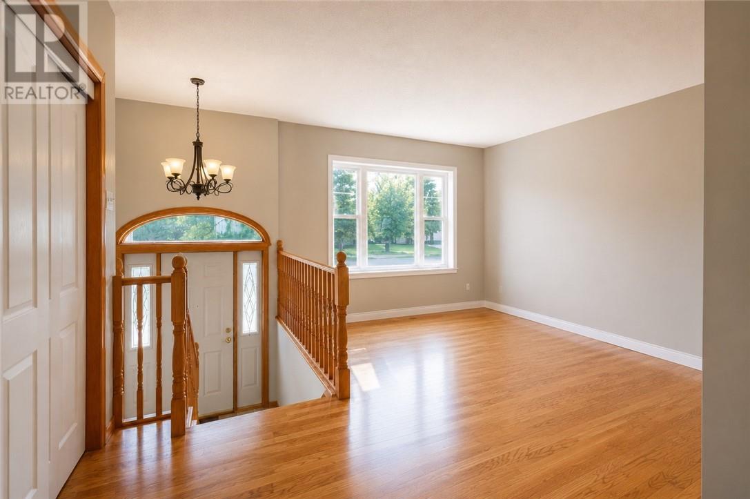 4371 Leger Crescent, Hanmer, Ontario  P3P 1Y5 - Photo 2 - 2128907