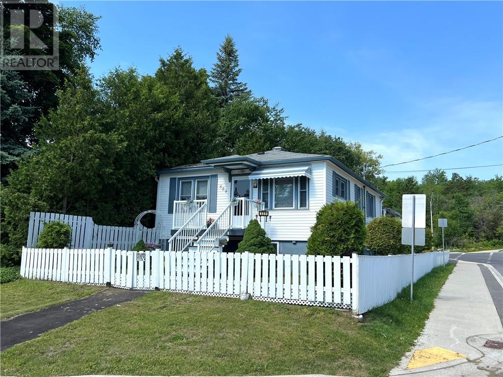 559 Tedman Avenue, Greater Sudbury, Ontario  P3C 5B1 - Photo 1 - 2128894