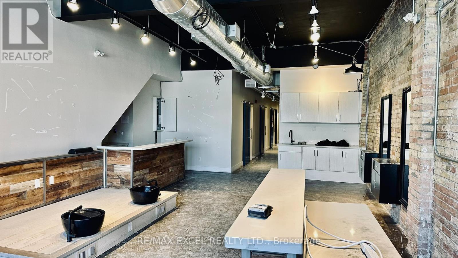 Main #2 - 685 Queen Street W, Toronto, Ontario  M6J 1E6 - Photo 2 - C13504014