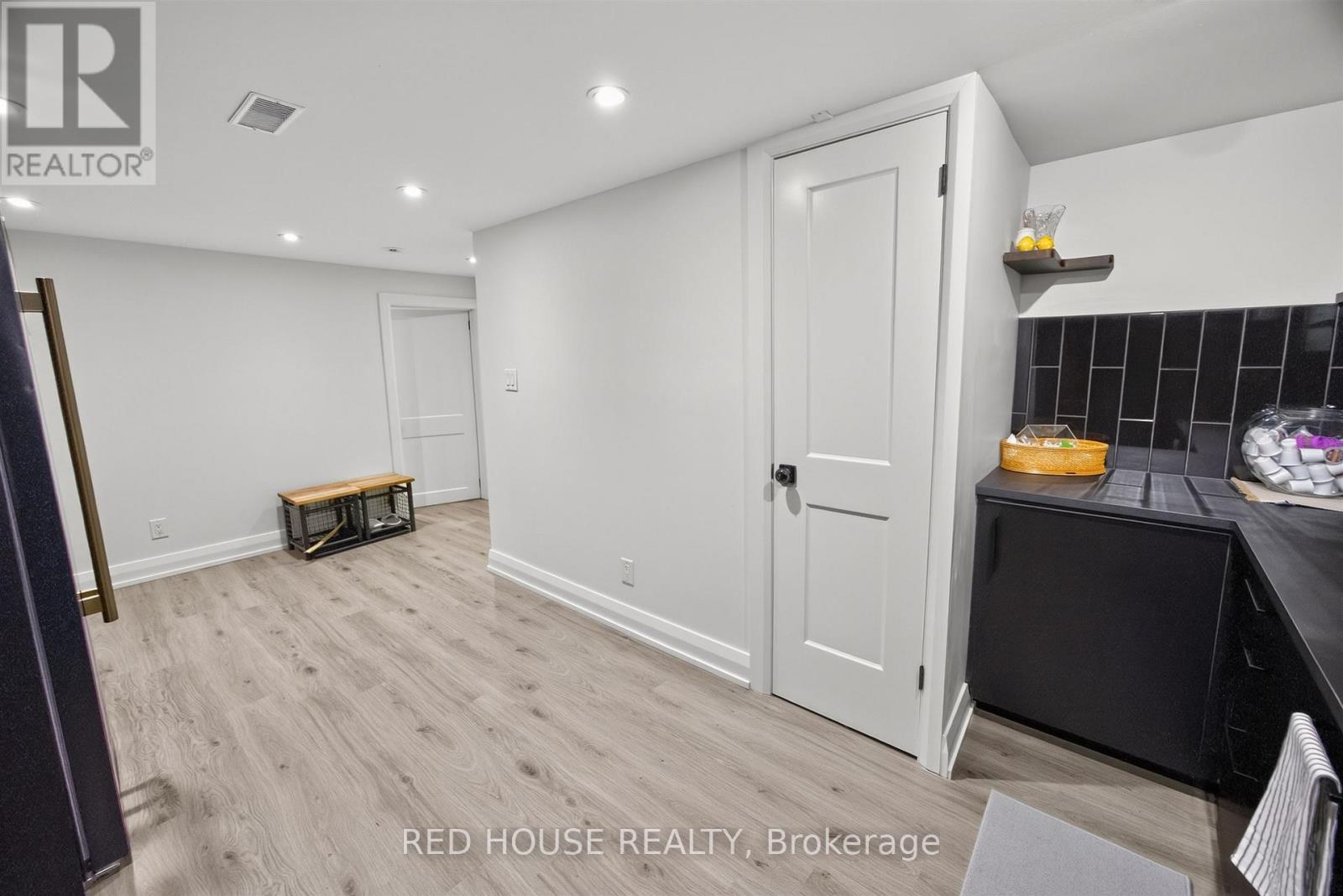 Basement - 70 Beaverbrook Avenue, Toronto, Ontario  M9B 2N6 - Photo 6 - W13503276