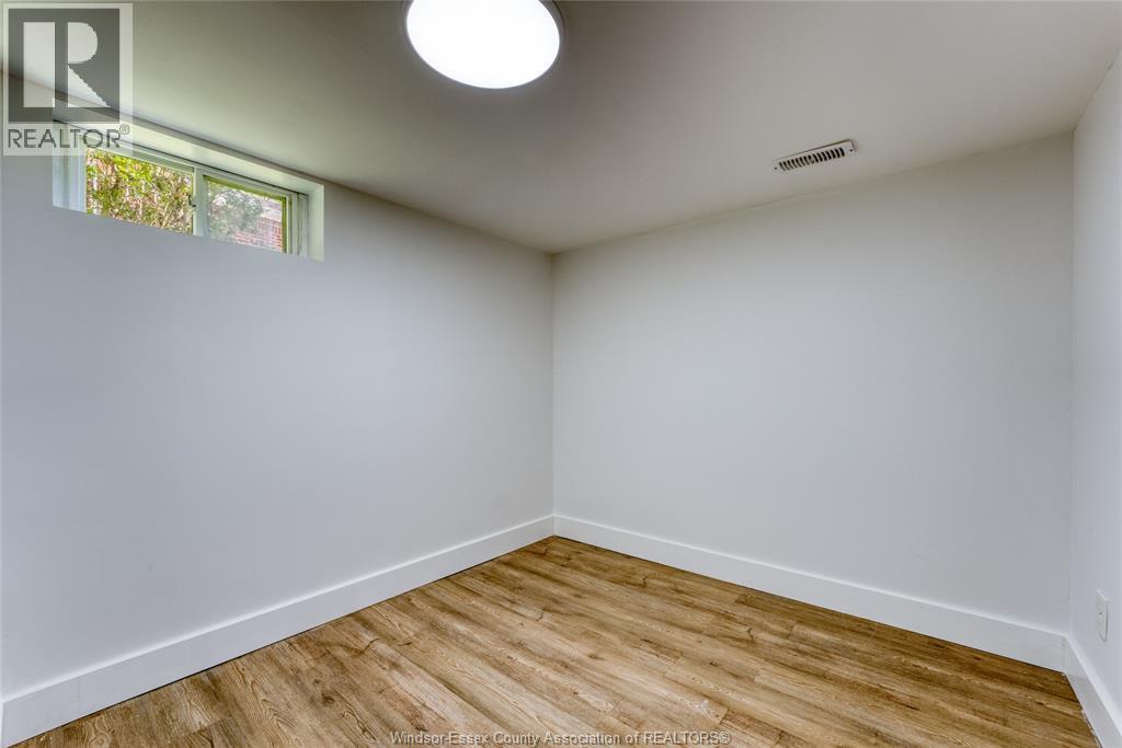 3414 Dominion Avenue, Windsor, Ontario  N9E 2N7 - Photo 34 - 26012739