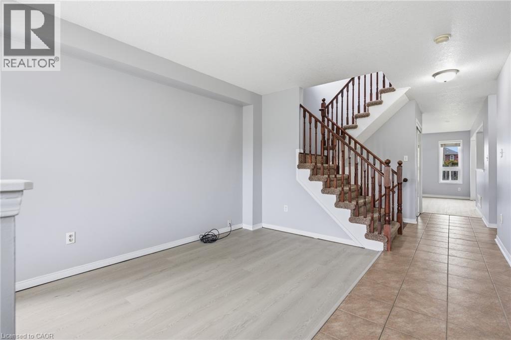 48 Griffiths Avenue, Cambridge, Ontario  N1P 1J6 - Photo 6 - 40829955