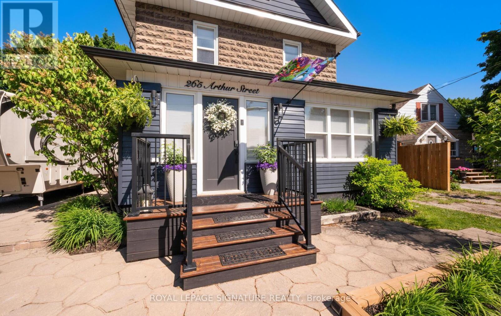 265 Arthur Street, Halton Hills, Ontario  L7J 1M2 - Photo 2 - W13503980