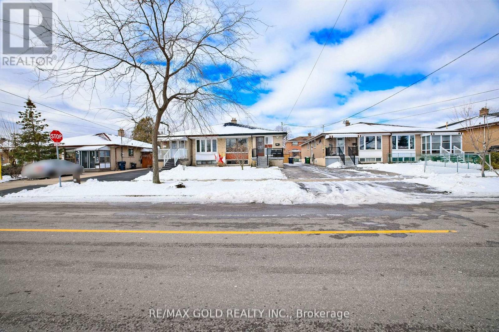 130 Duncanwoods Drive, Toronto, Ontario  M9L 2E1 - Photo 19 - W13503982