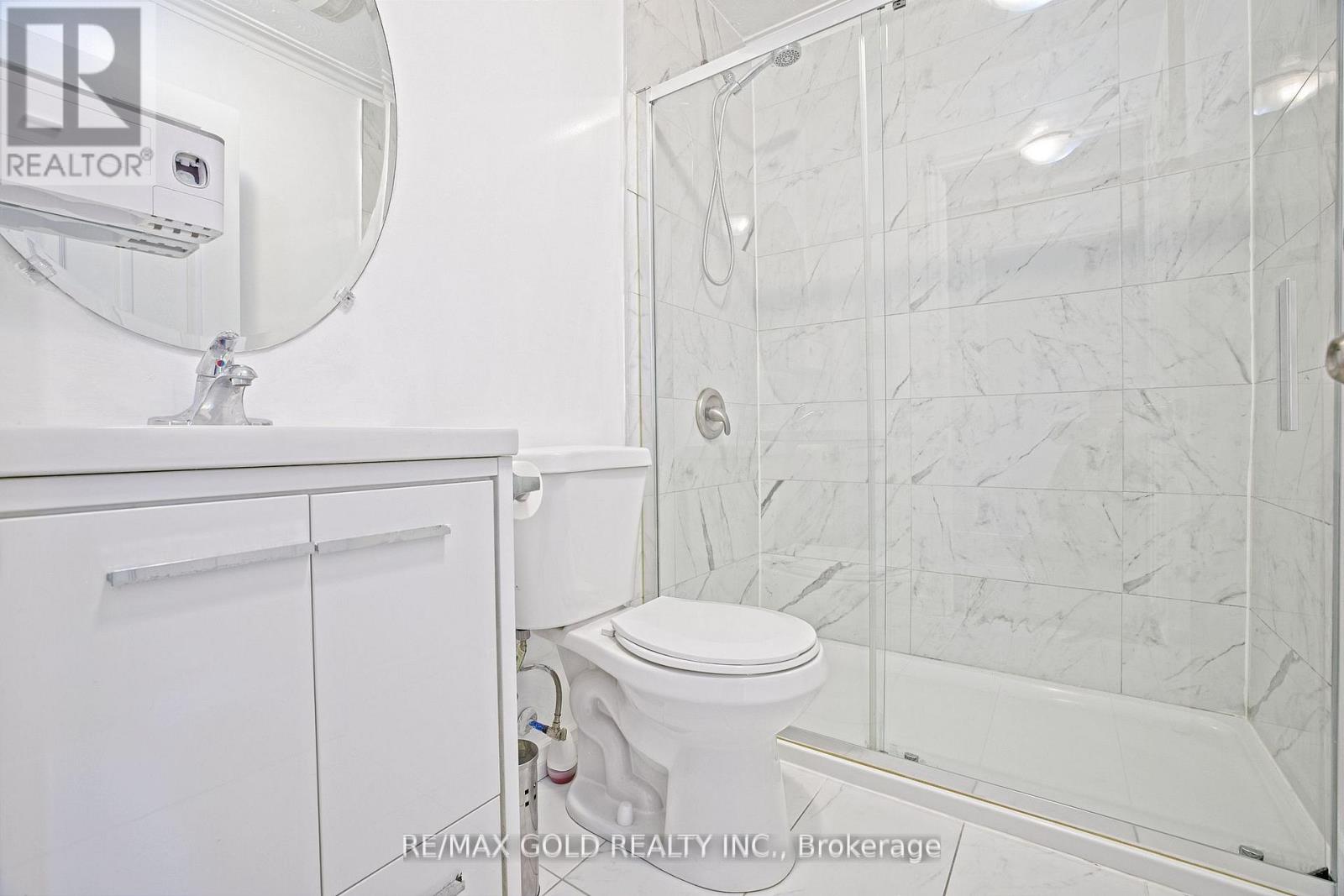 130 Duncanwoods Drive, Toronto, Ontario  M9L 2E1 - Photo 5 - W13503982