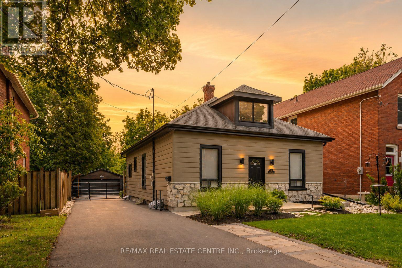 41 TORONTO STREET, Guelph, Ontario