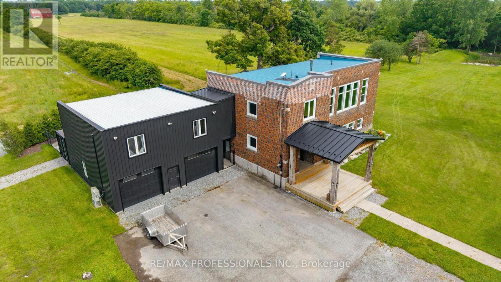 1744 Ridgemount Road, Fort Erie, Ontario  L0S 1N0 - Photo 2 - X13503896