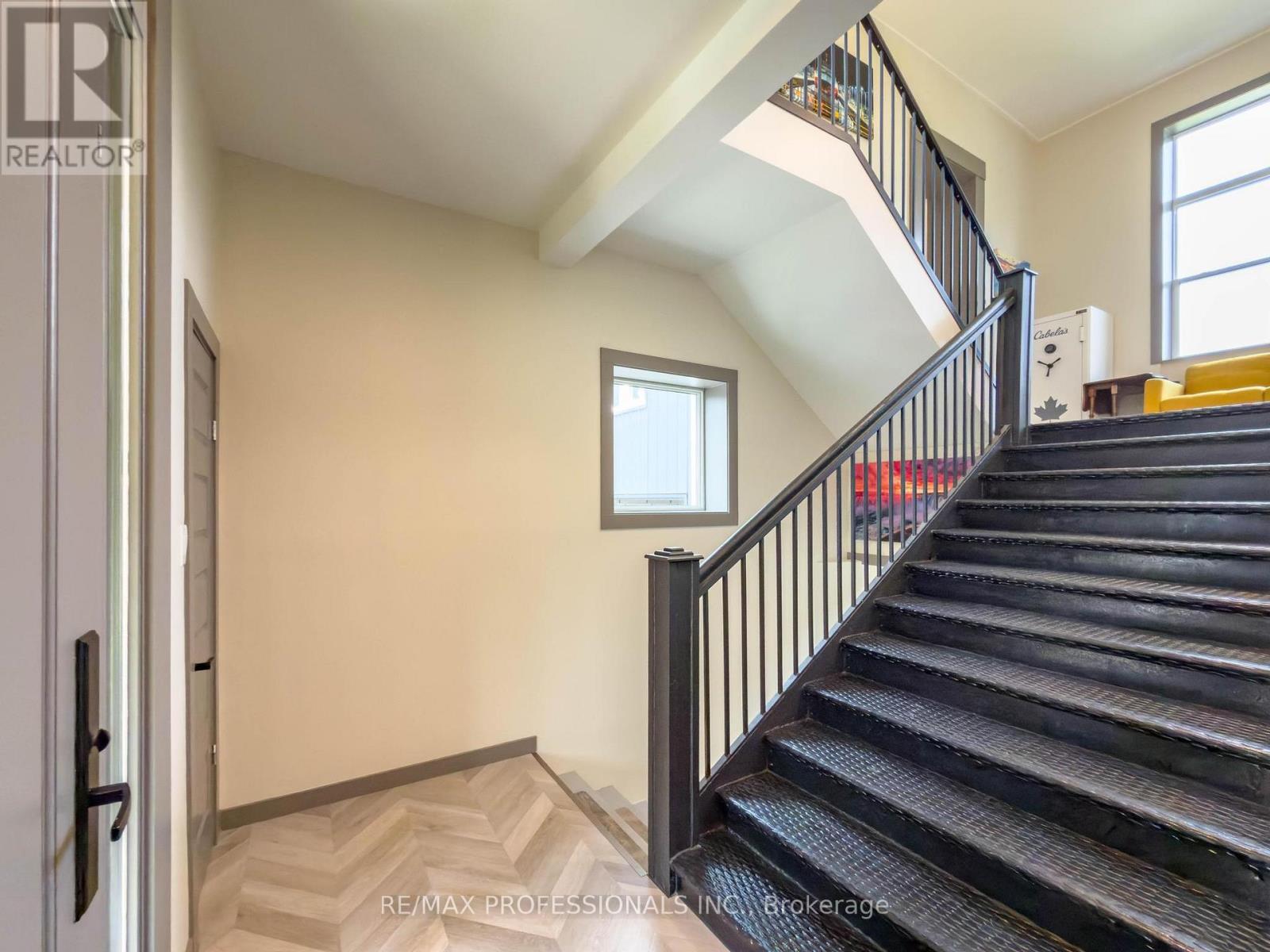 1744 Ridgemount Road, Fort Erie, Ontario  L0S 1N0 - Photo 6 - X13503896