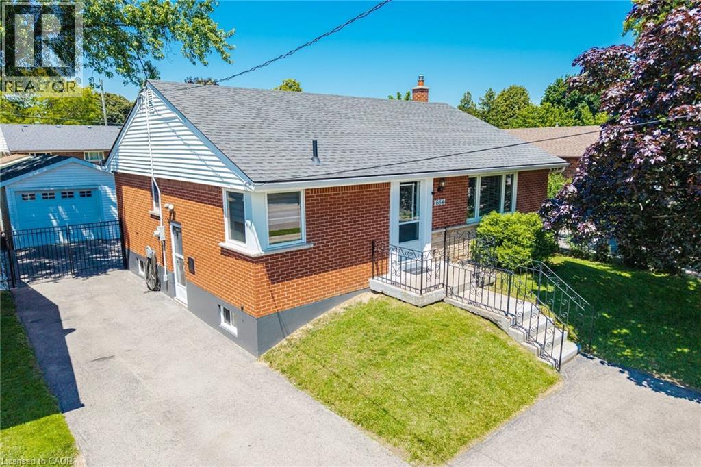 664 Upper Ottawa Street, Hamilton, Ontario  L8T 3T5 - Photo 2 - 40843363