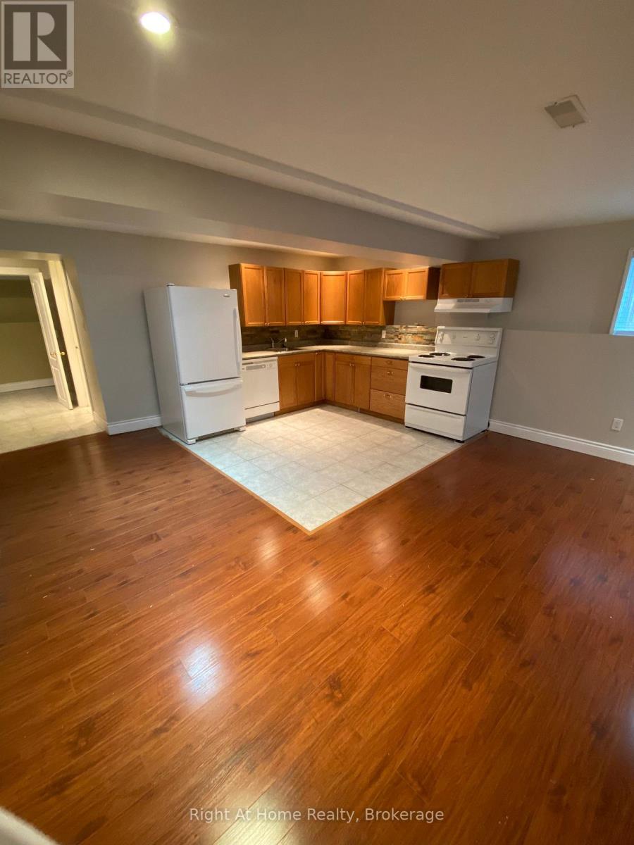 B - 40 Prospect Street, Clarington, Ontario  L1H 1C7 - Photo 1 - E13504110