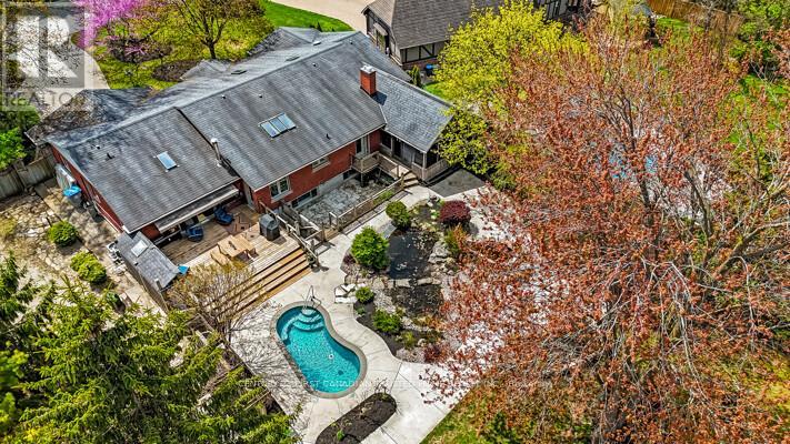 27 Croydon Drive, Middlesex Centre, Ontario  N0M 1C0 - Photo 3 - X13504136