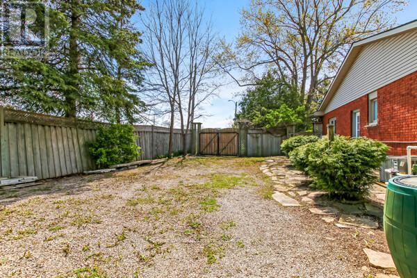 27 Croydon Drive, Middlesex Centre, Ontario  N0M 1C0 - Photo 37 - X13504136